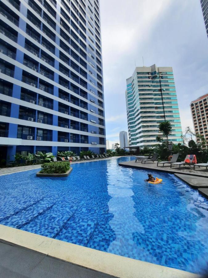 Stylish&Comfort Unit With Balcony In Air Makati Makati City Zewnętrze zdjęcie