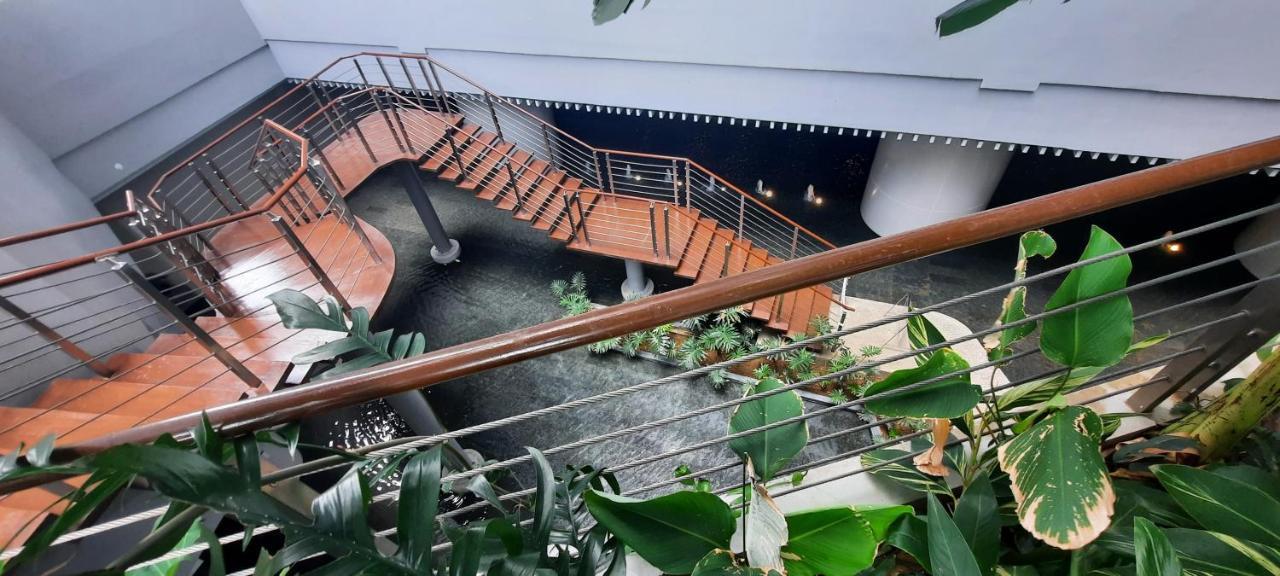 Stylish&Comfort Unit With Balcony In Air Makati Makati City Zewnętrze zdjęcie