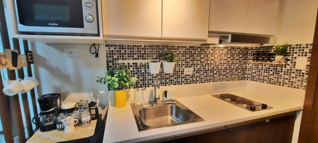 Stylish&Comfort Unit With Balcony In Air Makati Makati City Zewnętrze zdjęcie